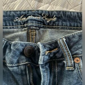 American Eagle jeans favorite boyfriend 6 short